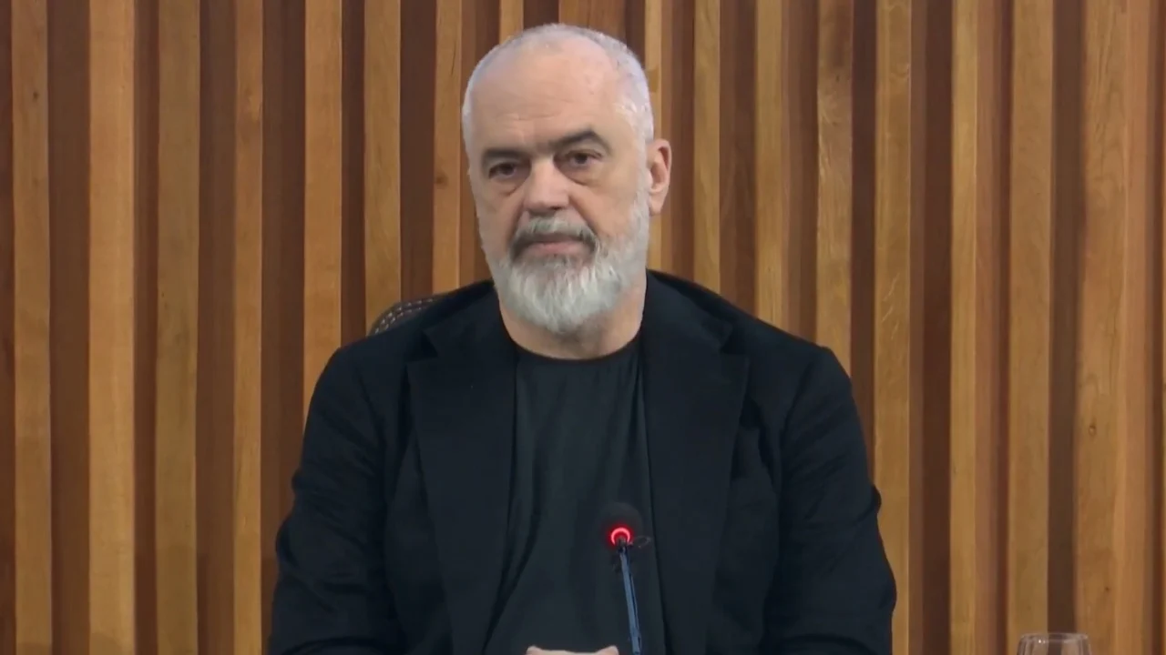 Rama: Do të rishikojmë ligjin për arsimin e lartë, kampus studentor në Tiranë dhe Durrës